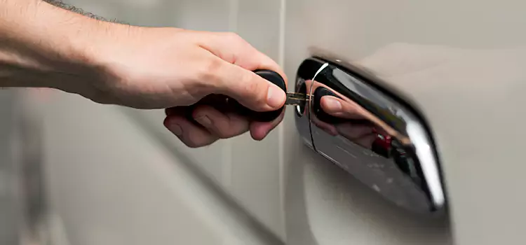 Why Choose Our Auto Locksmith Team in Tanque Verde, AZ?